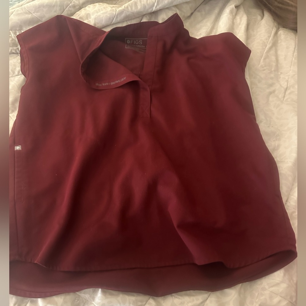 Burgundy rafeala size medium